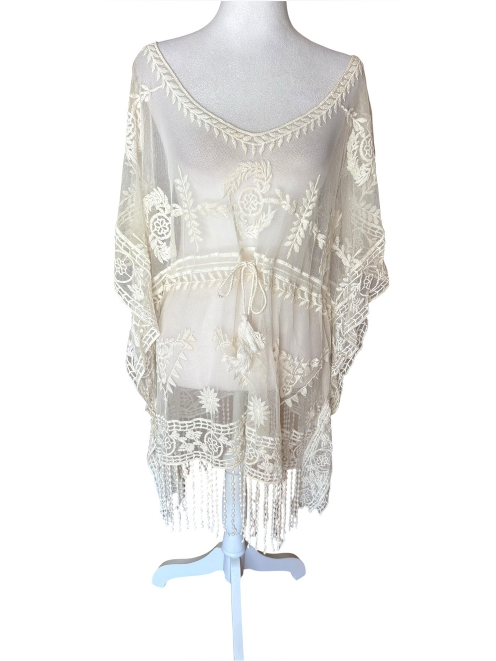 Rachel Zoe White Lace Fringe Poncho Womens One Size